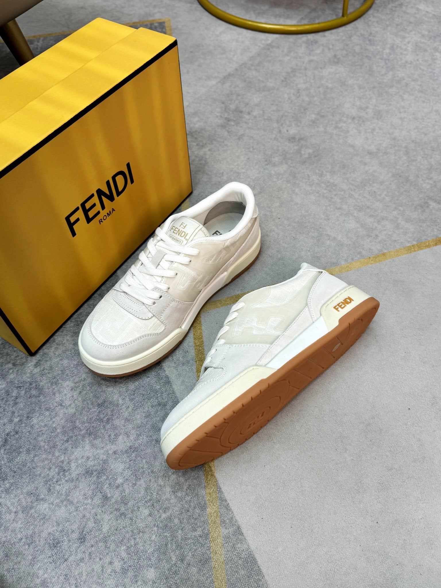 FENDI sneakers 25