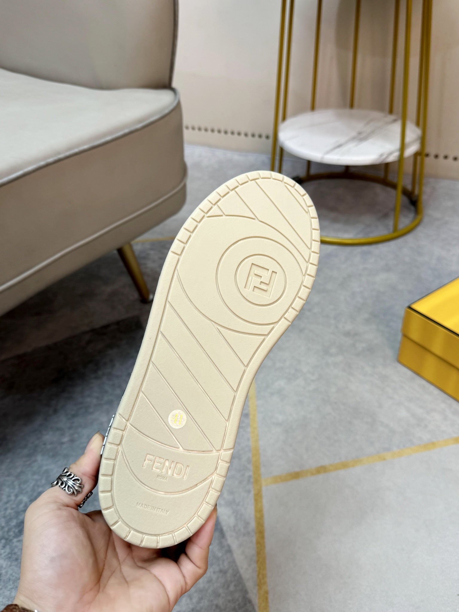 FENDI sneakers 26