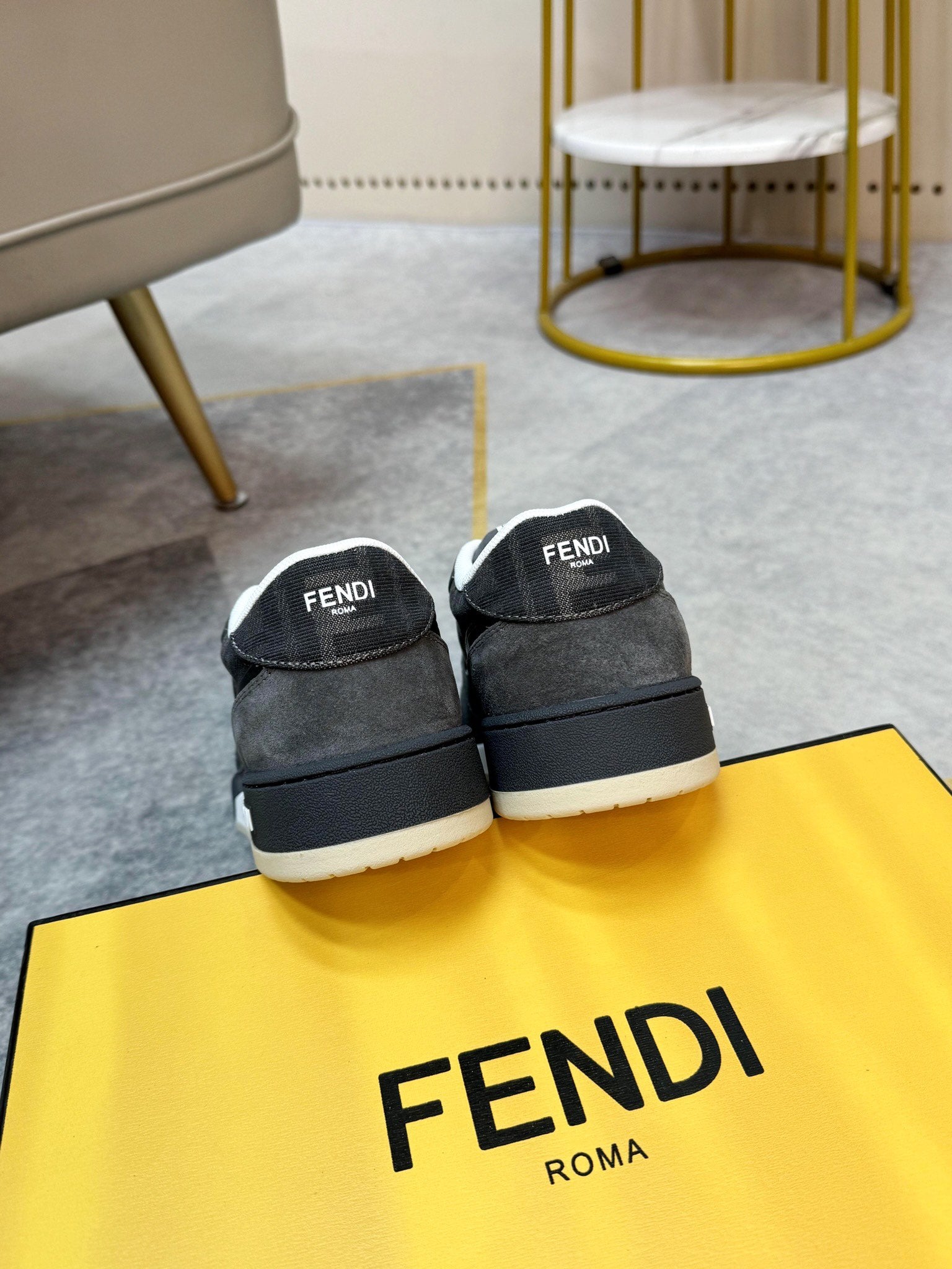 FENDI sneakers 26