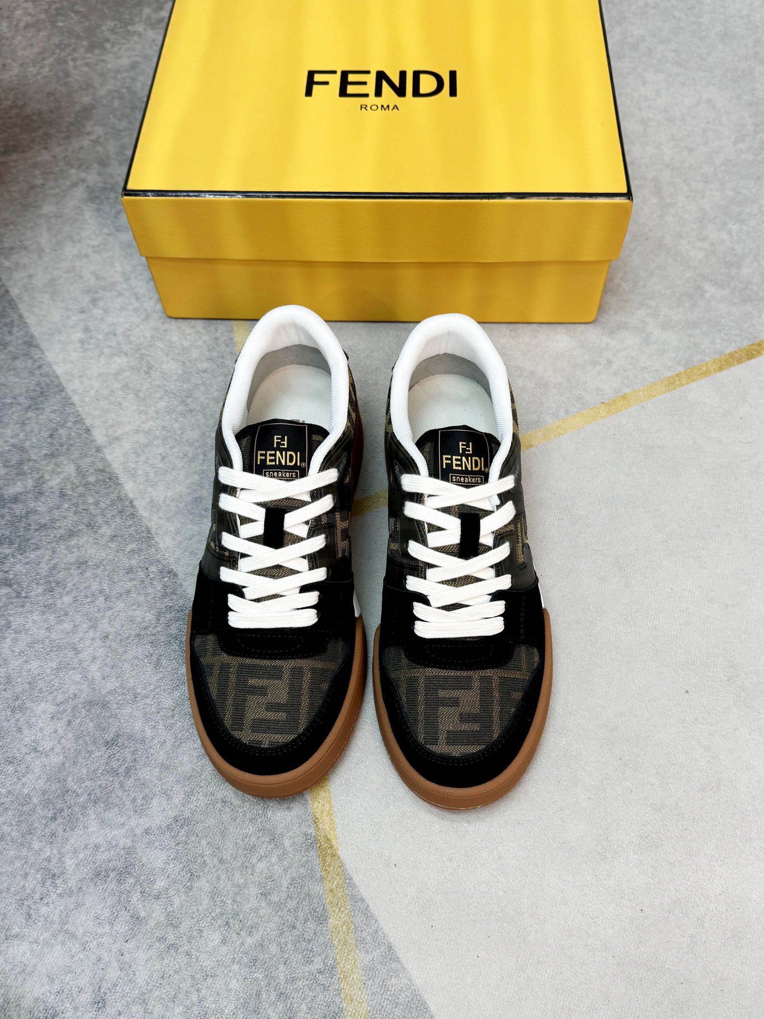 FENDI sneakers 27