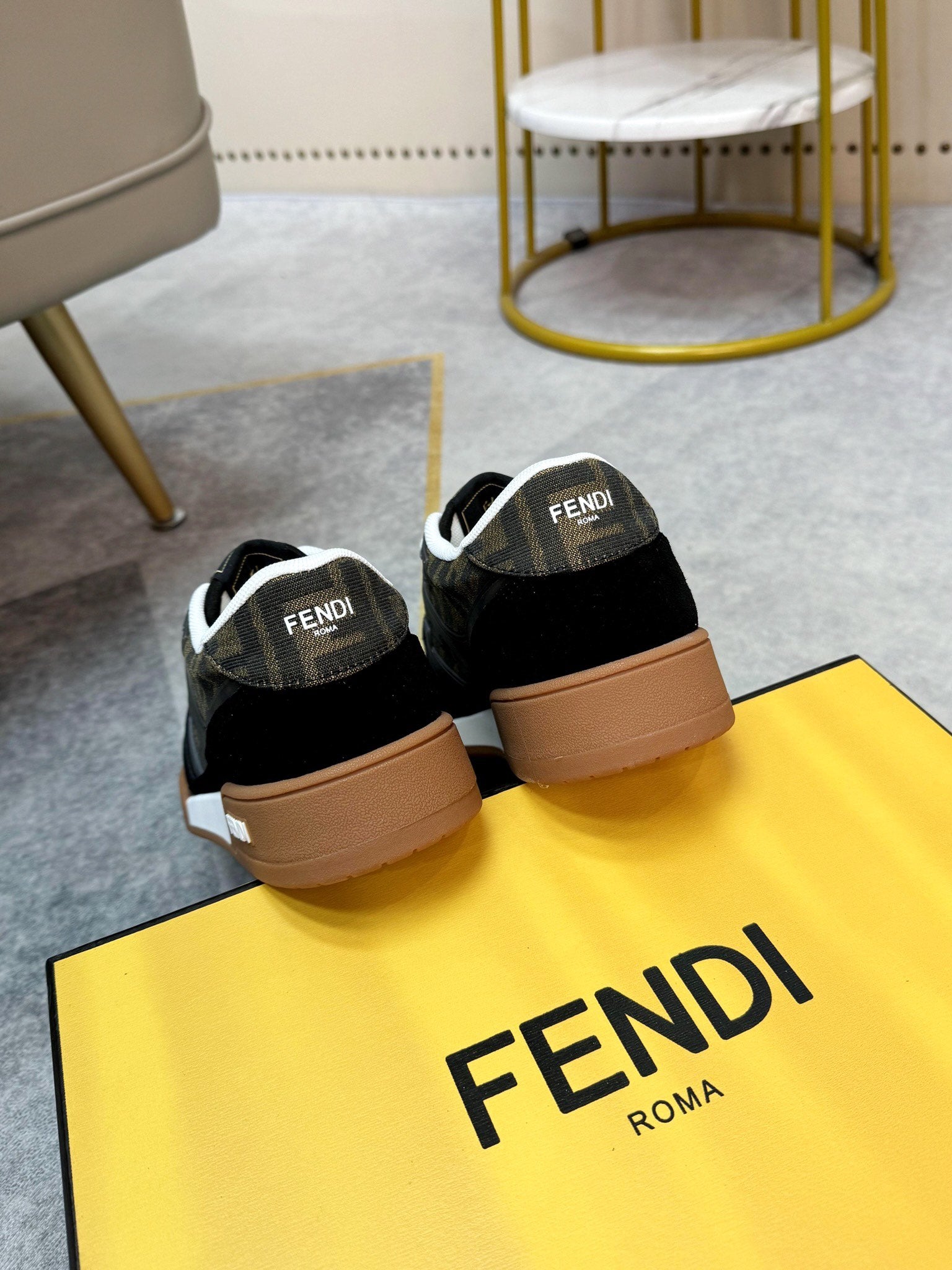 FENDI sneakers 27