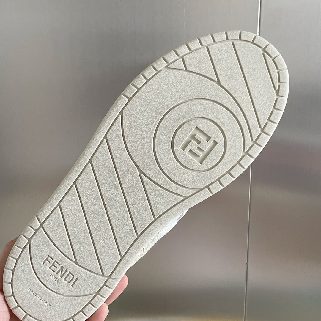 FENDI sneakers 30