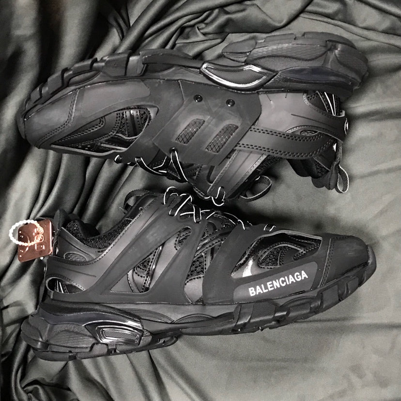 Balenciaga sneakers 70