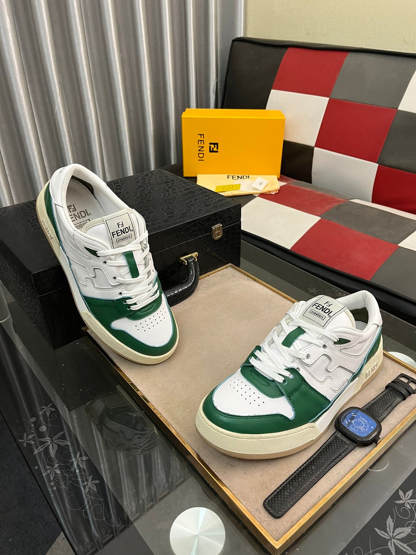 FENDI sneakers 34