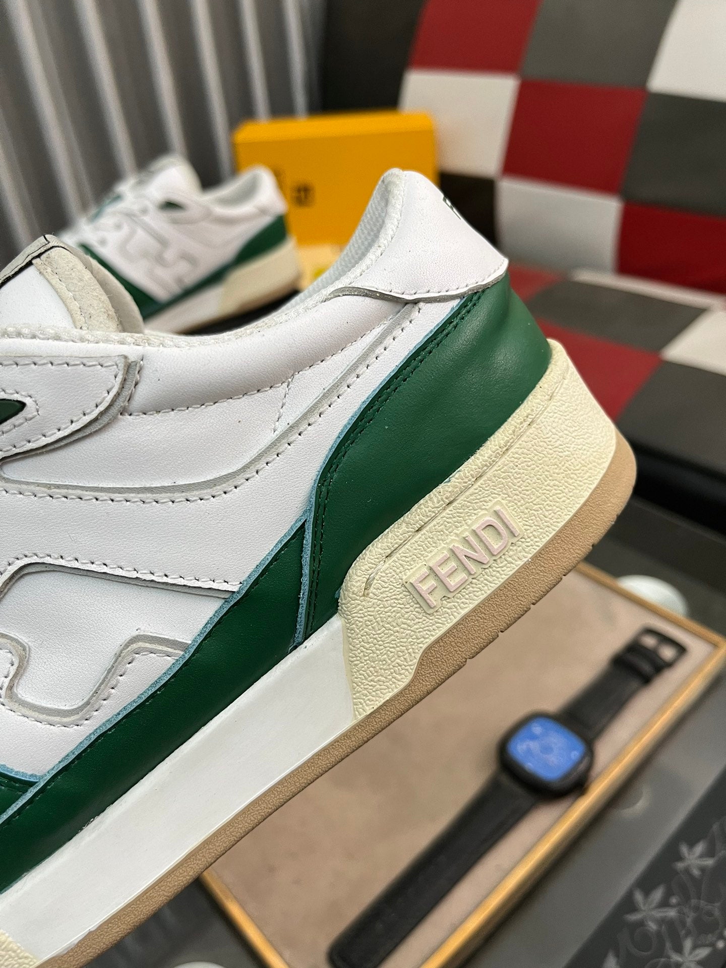 FENDI sneakers 34