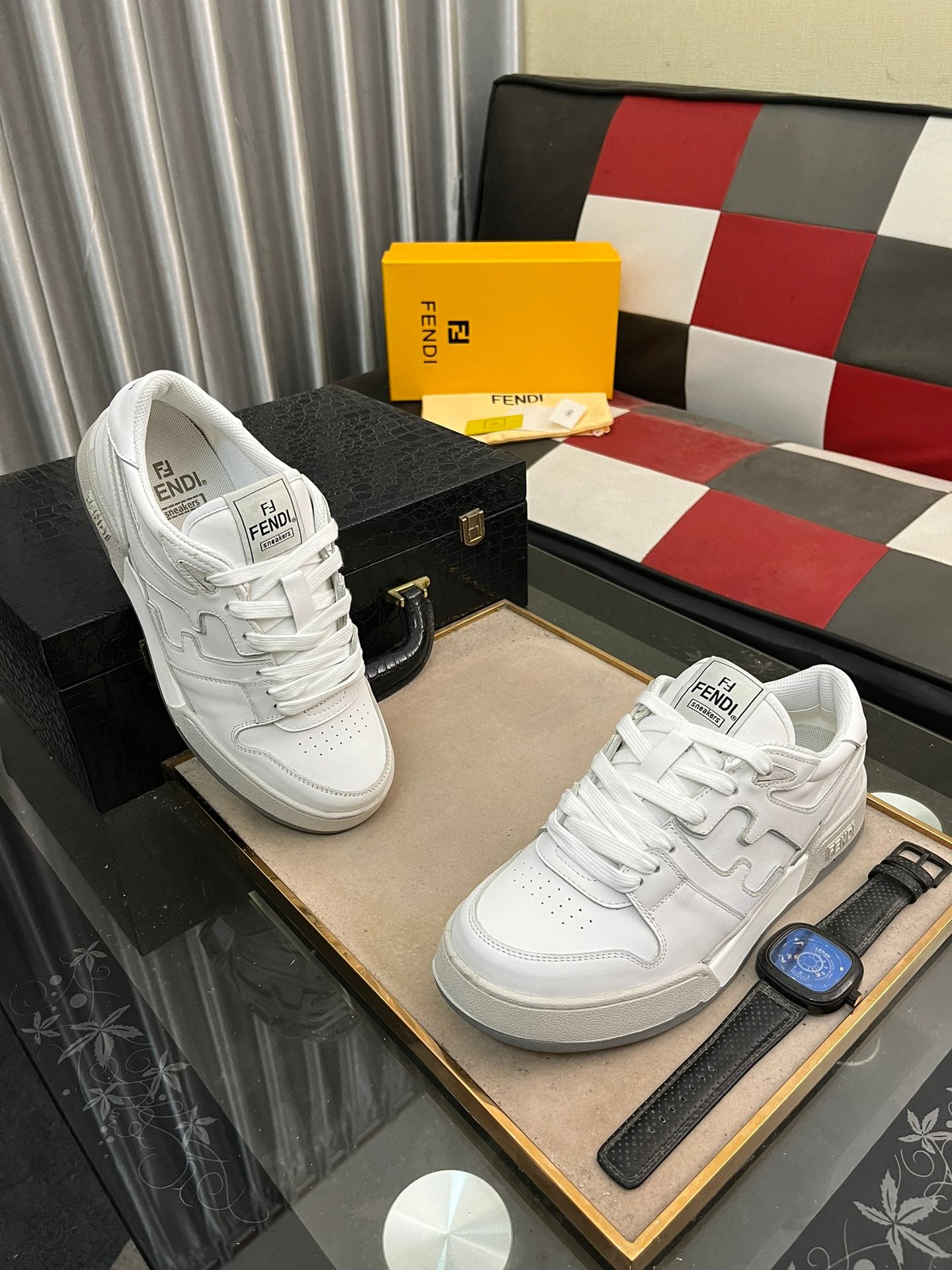 FENDI sneakers 35