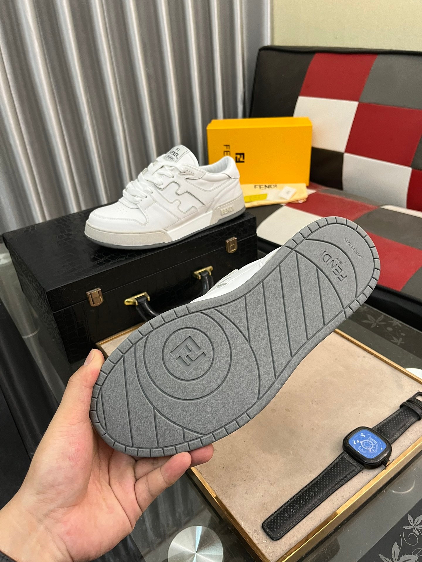 FENDI sneakers 35