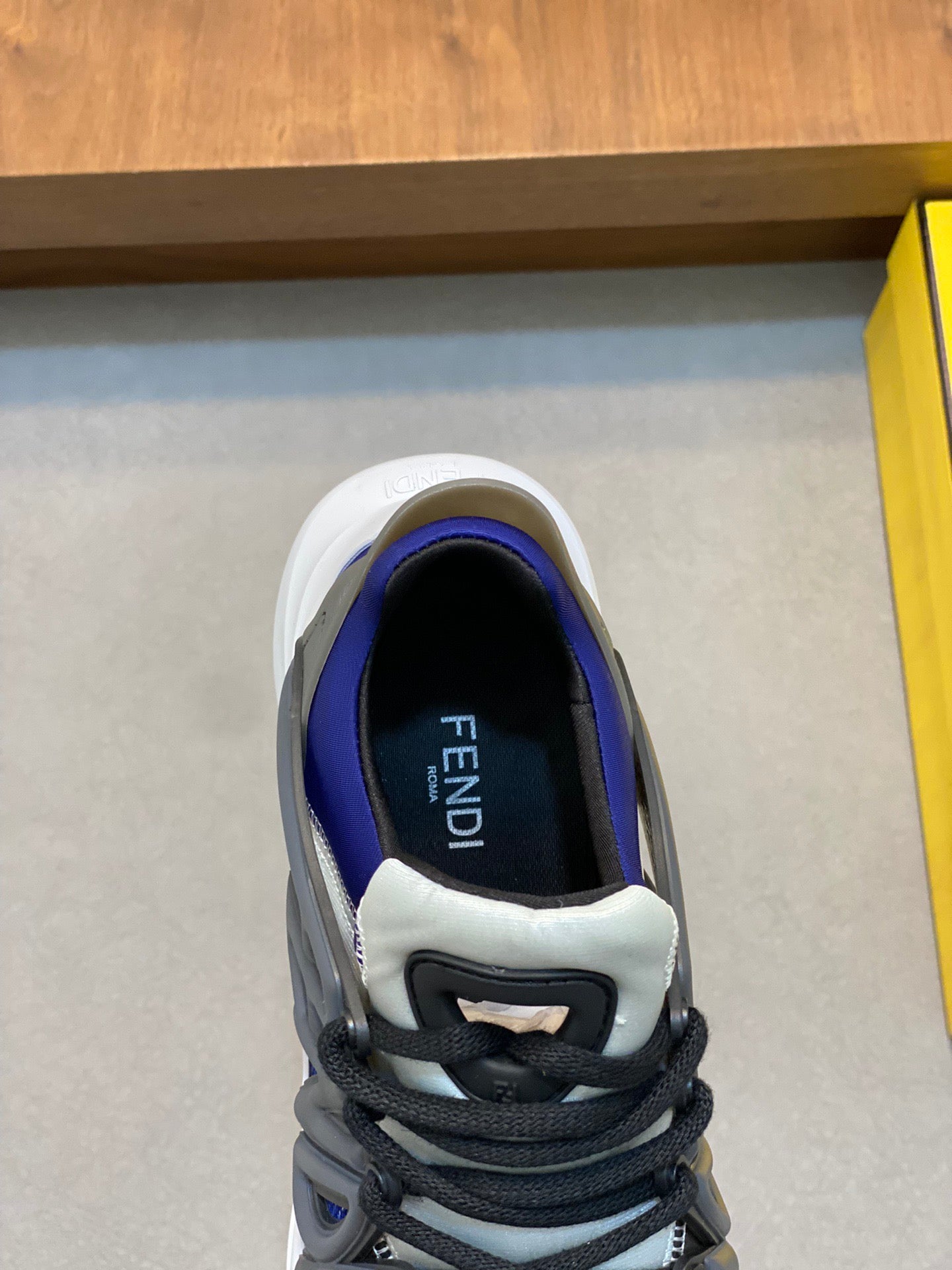 FENDI sneakers 38