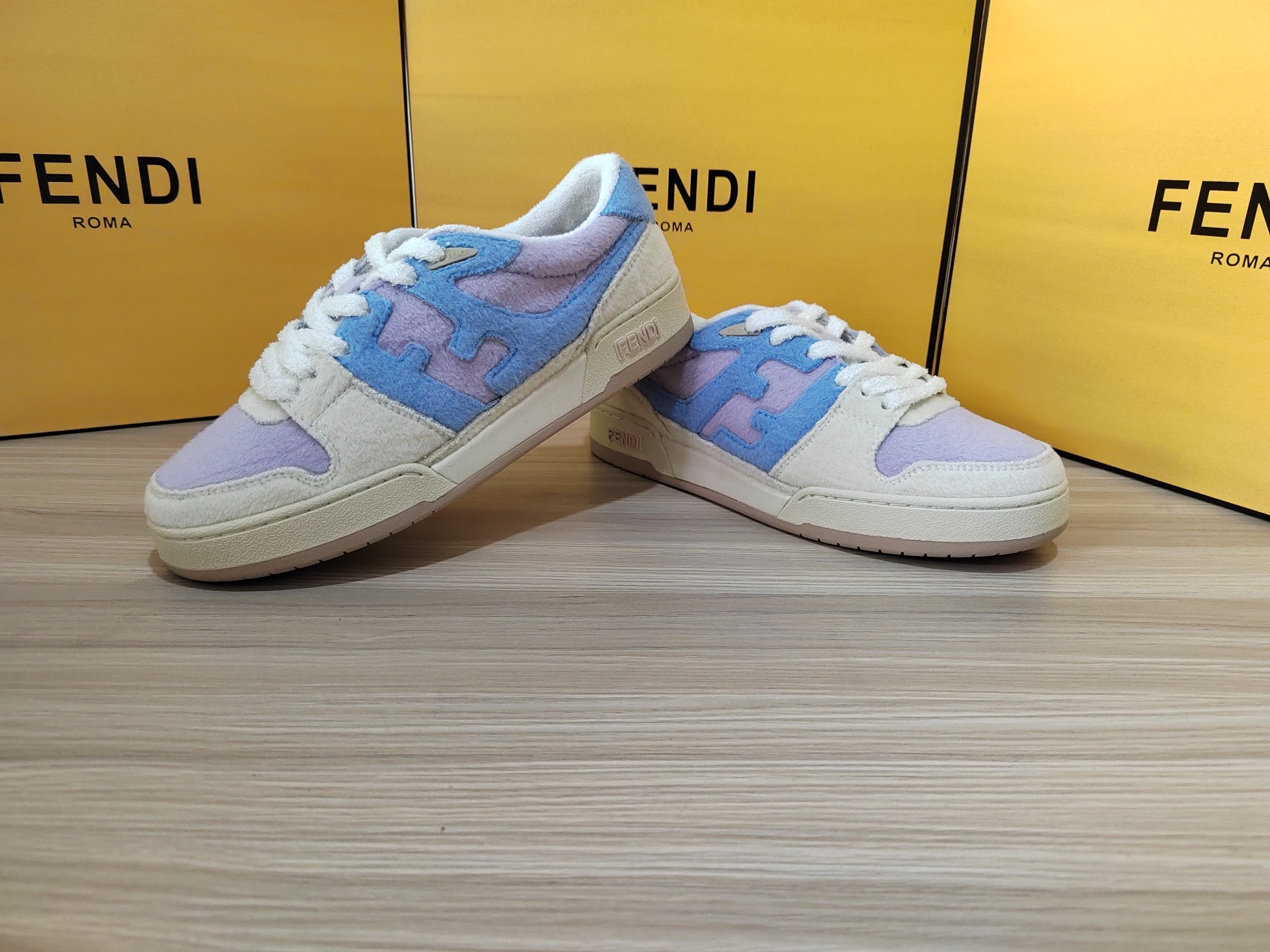 FENDI sneakers 44