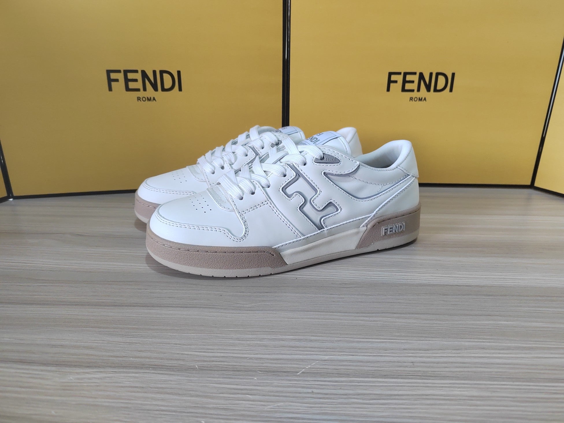 FENDI sneakers 45