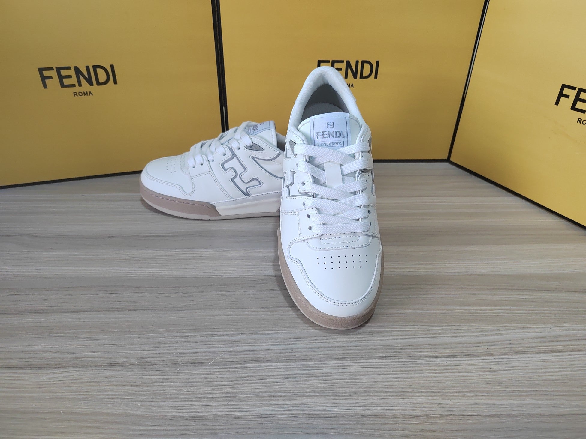 FENDI sneakers 45