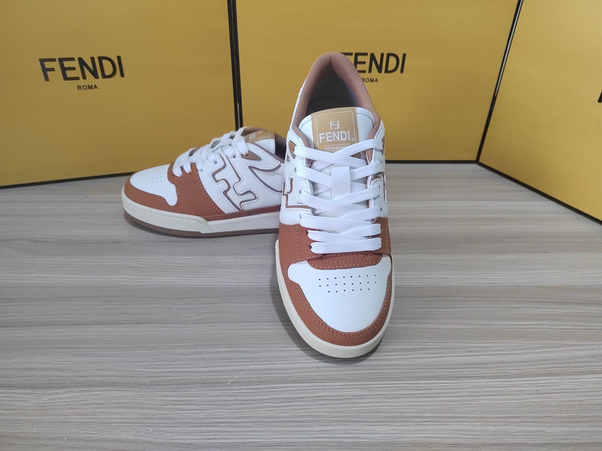 FENDI sneakers 46