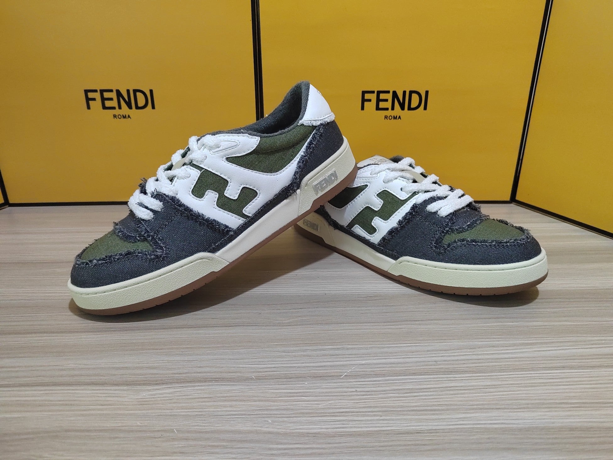 FENDI sneakers 47