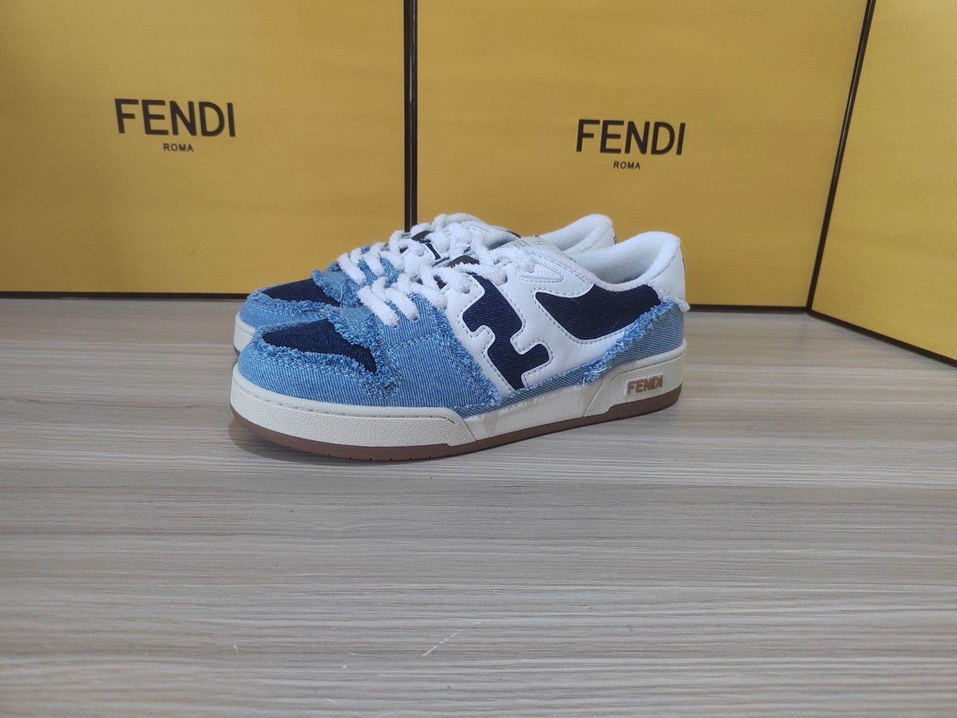 FENDI sneakers 48