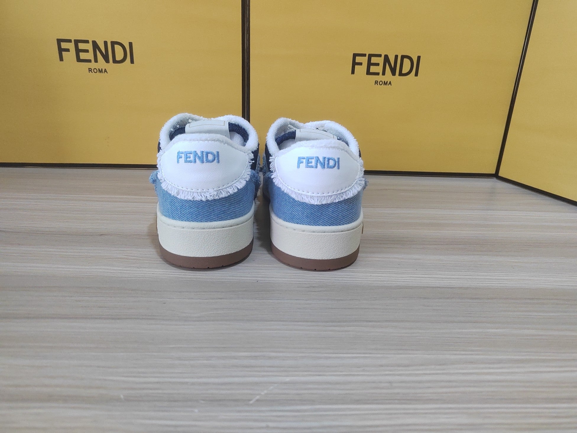 FENDI sneakers 48