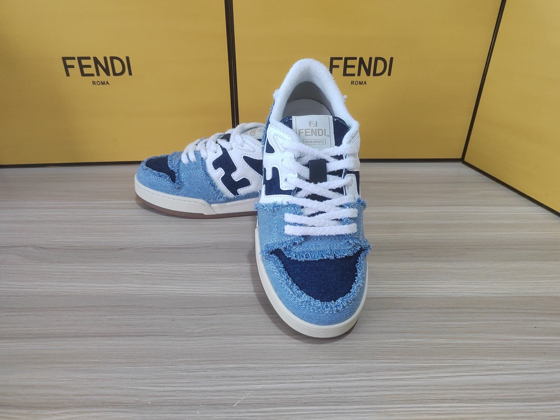 FENDI sneakers 48