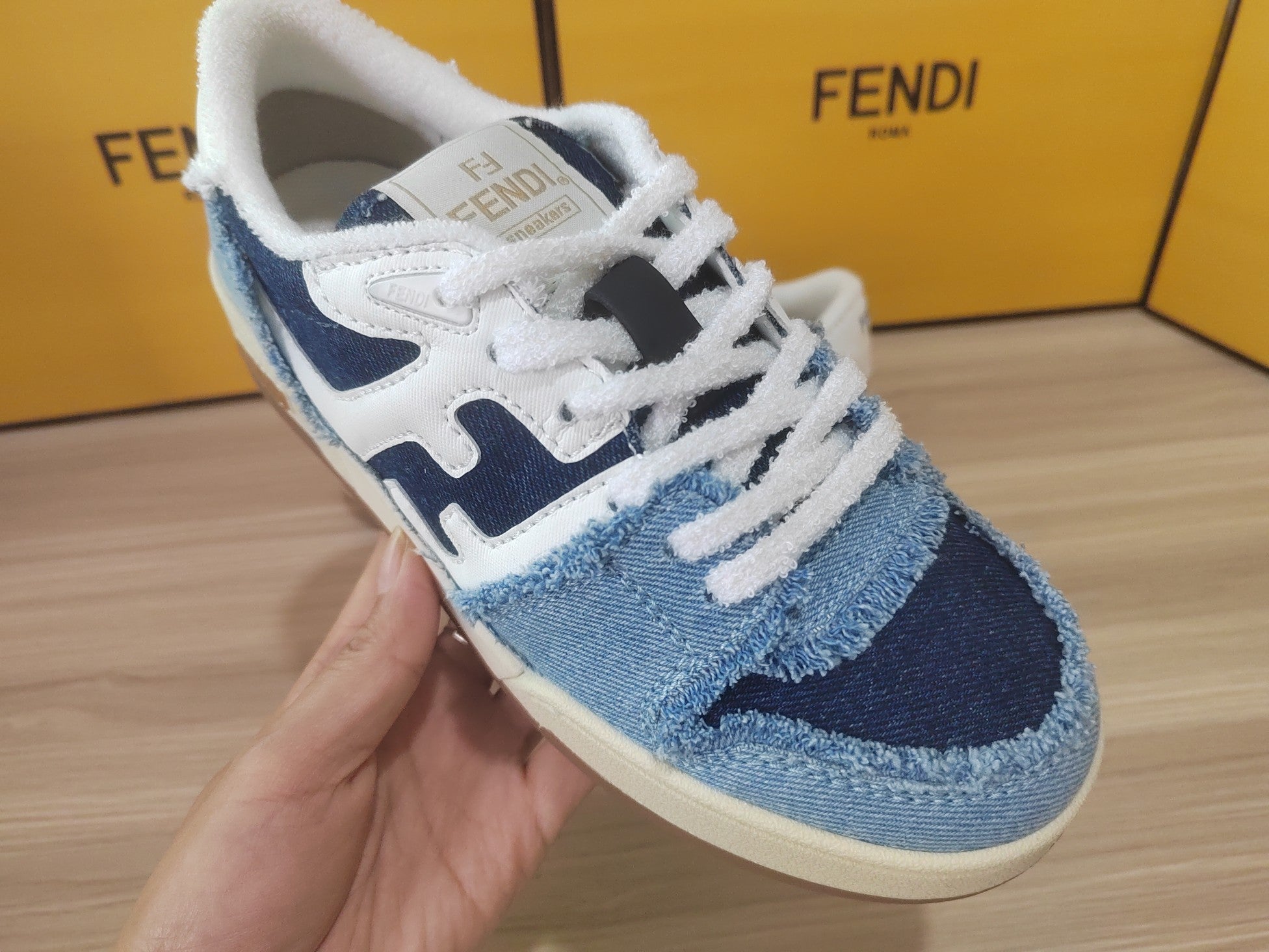 FENDI sneakers 48