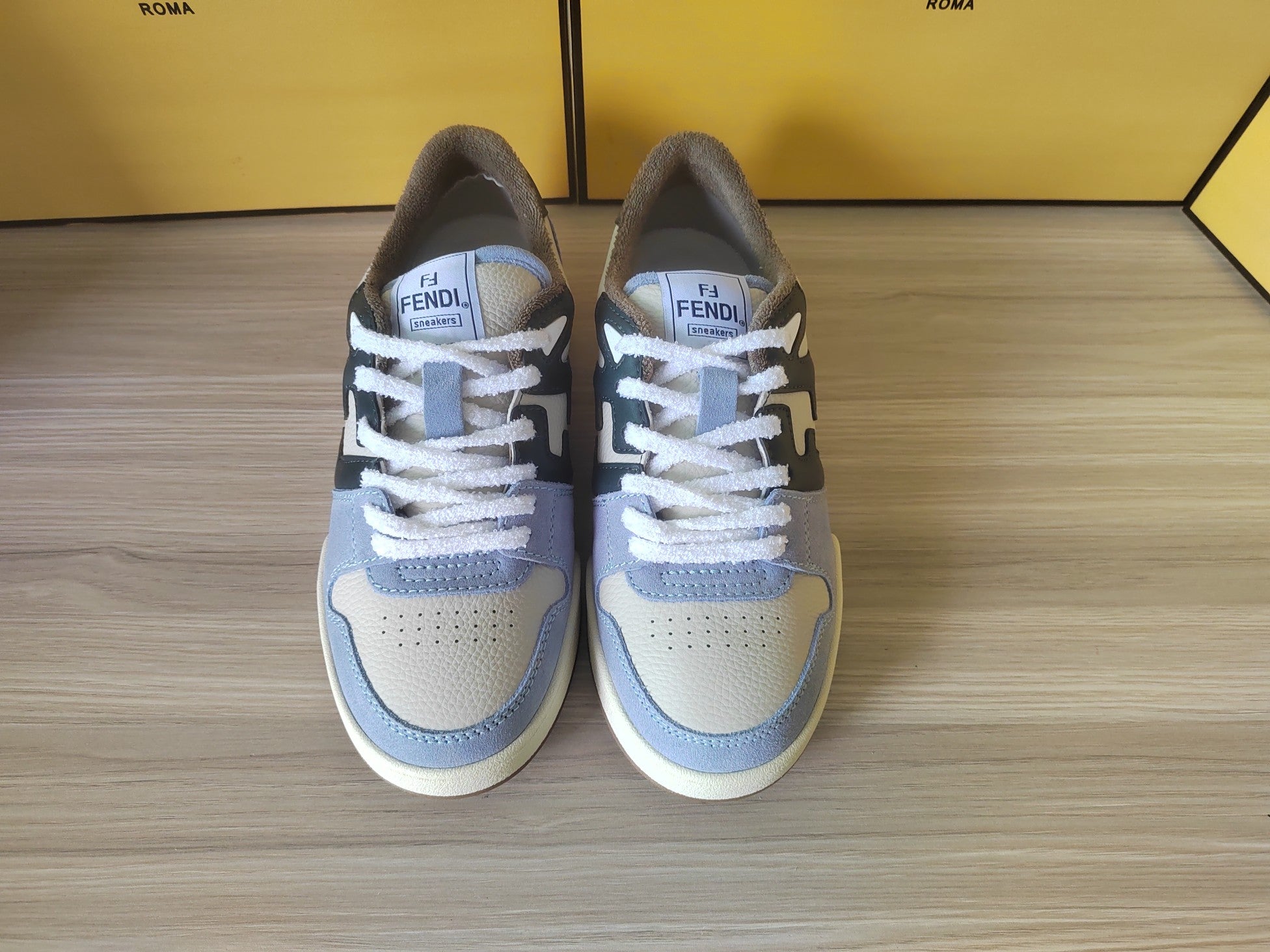 FENDI sneakers 50