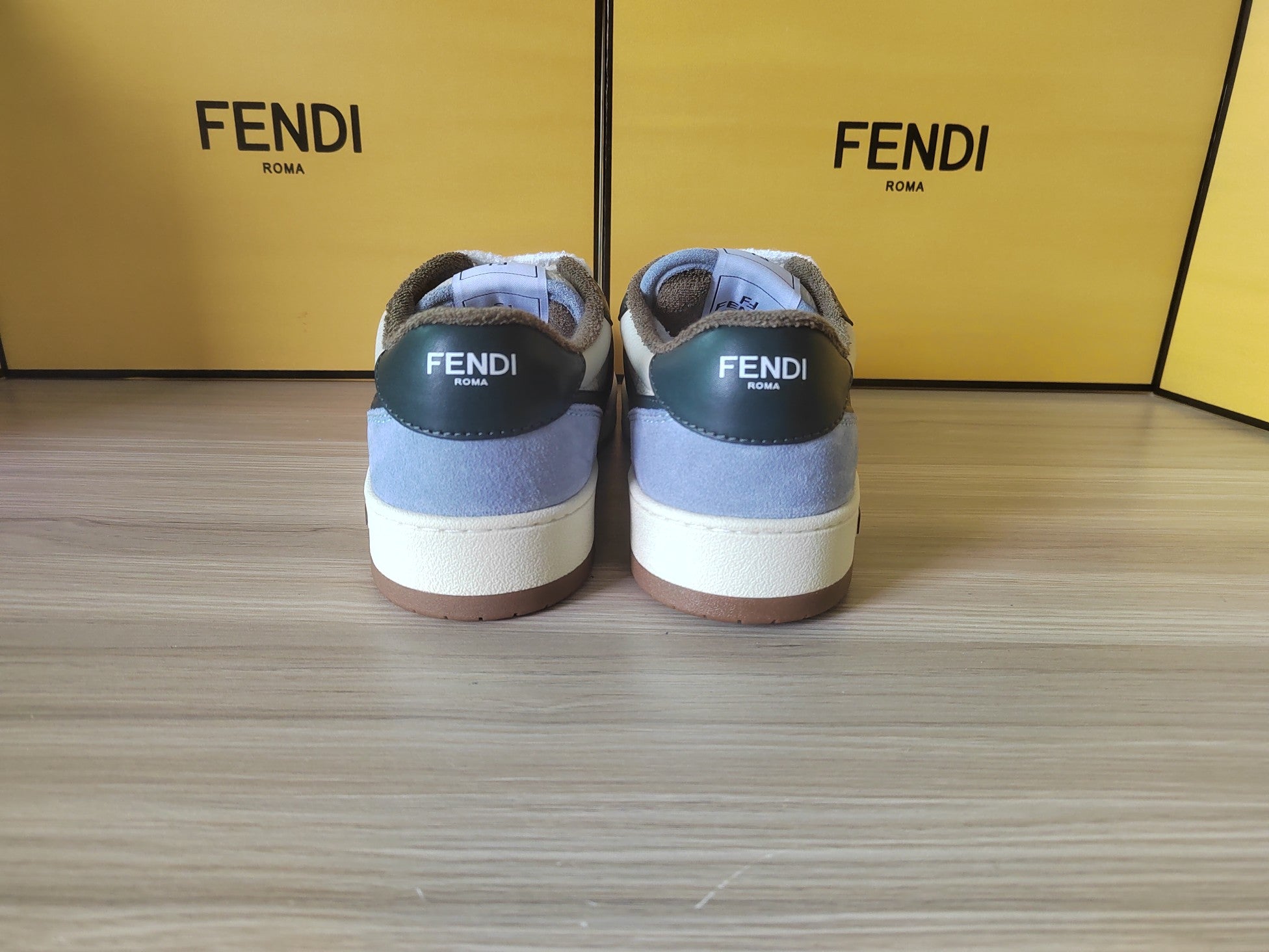 FENDI sneakers 50