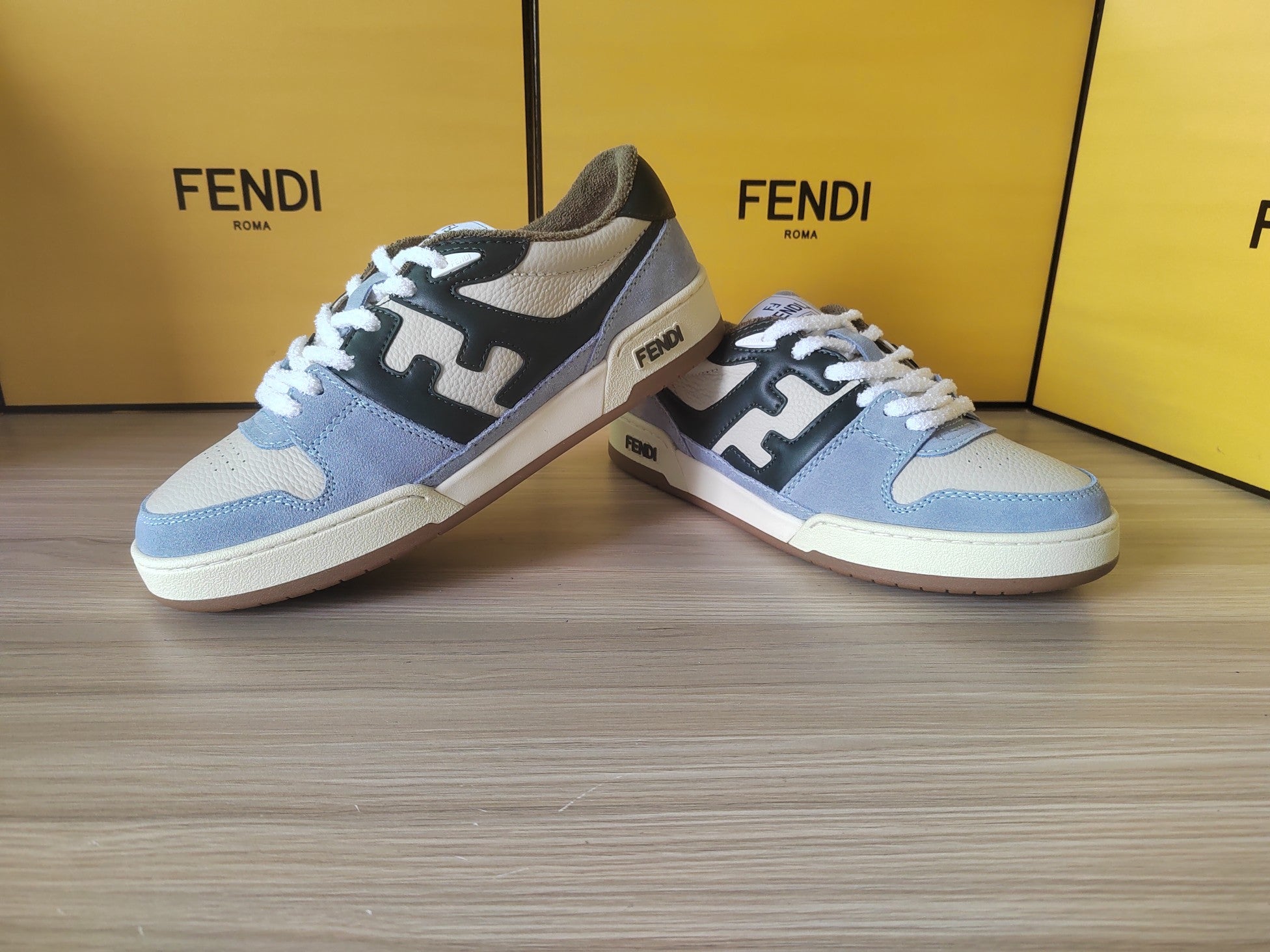 FENDI sneakers 50