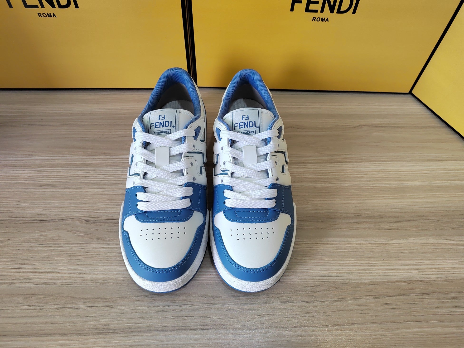 FENDI sneakers 51
