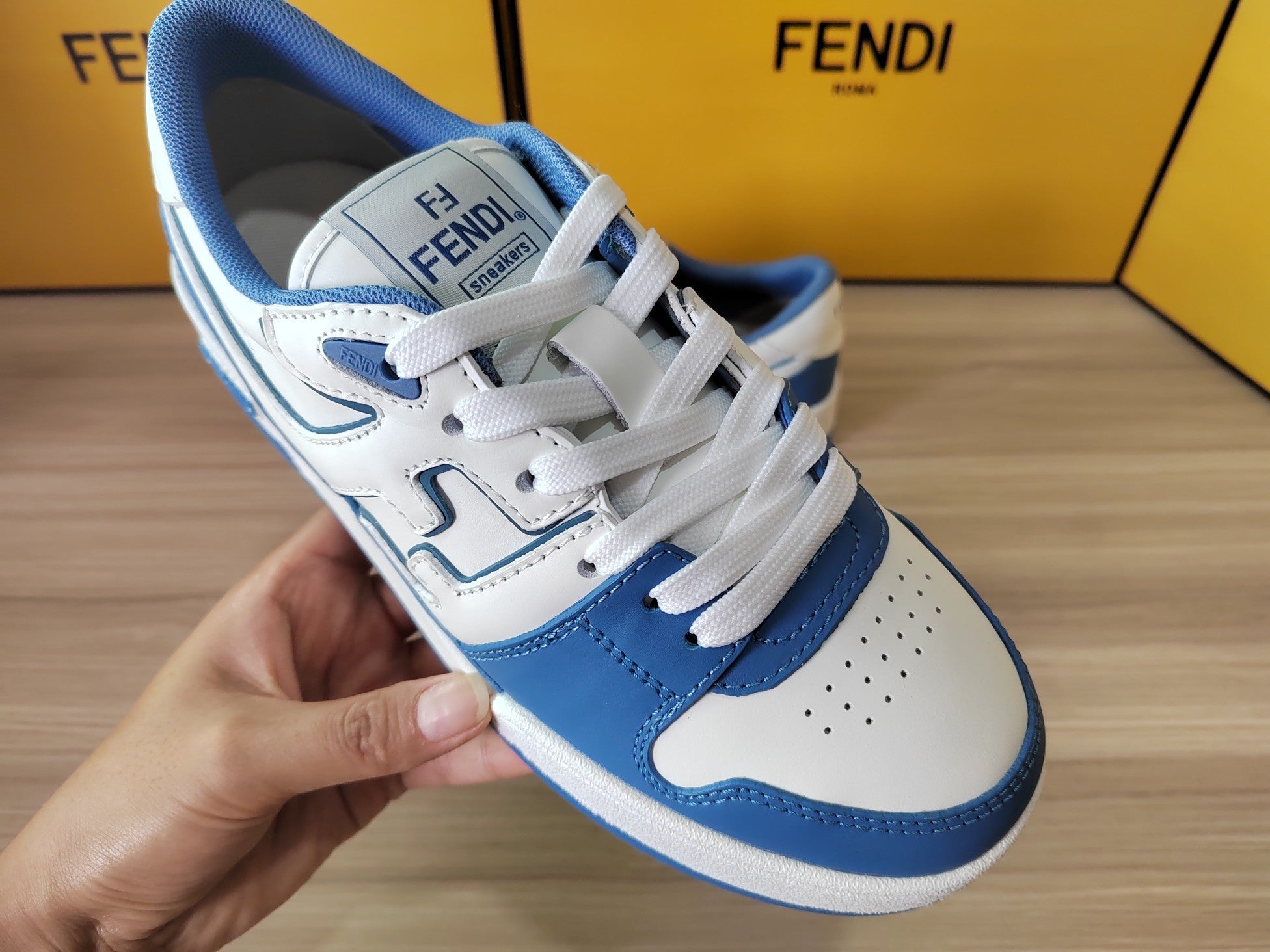 FENDI sneakers 51