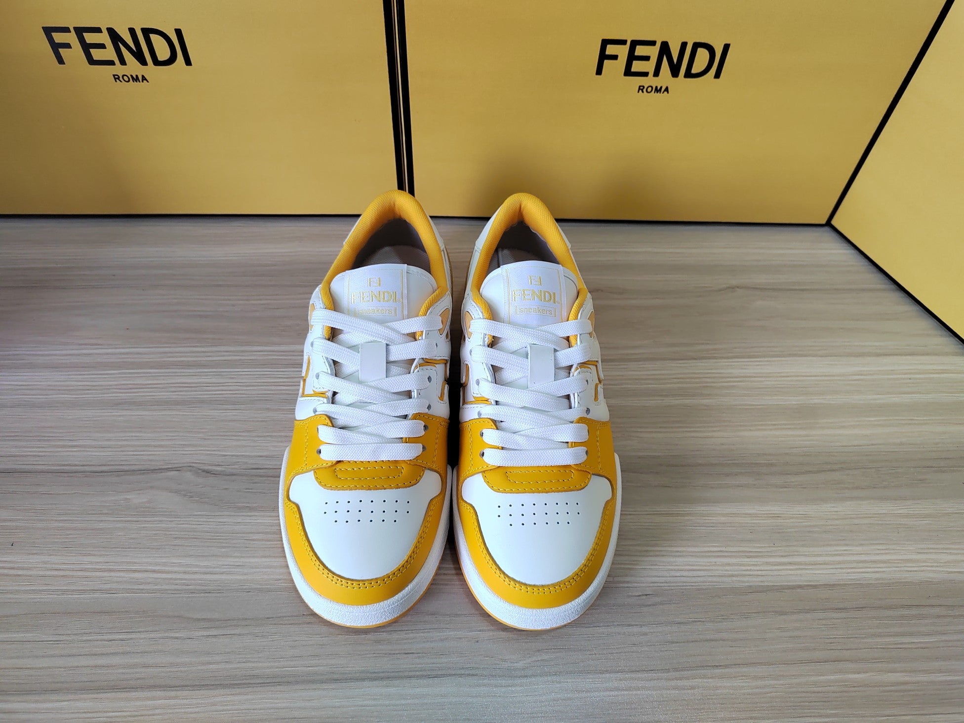 FENDI sneakers 52