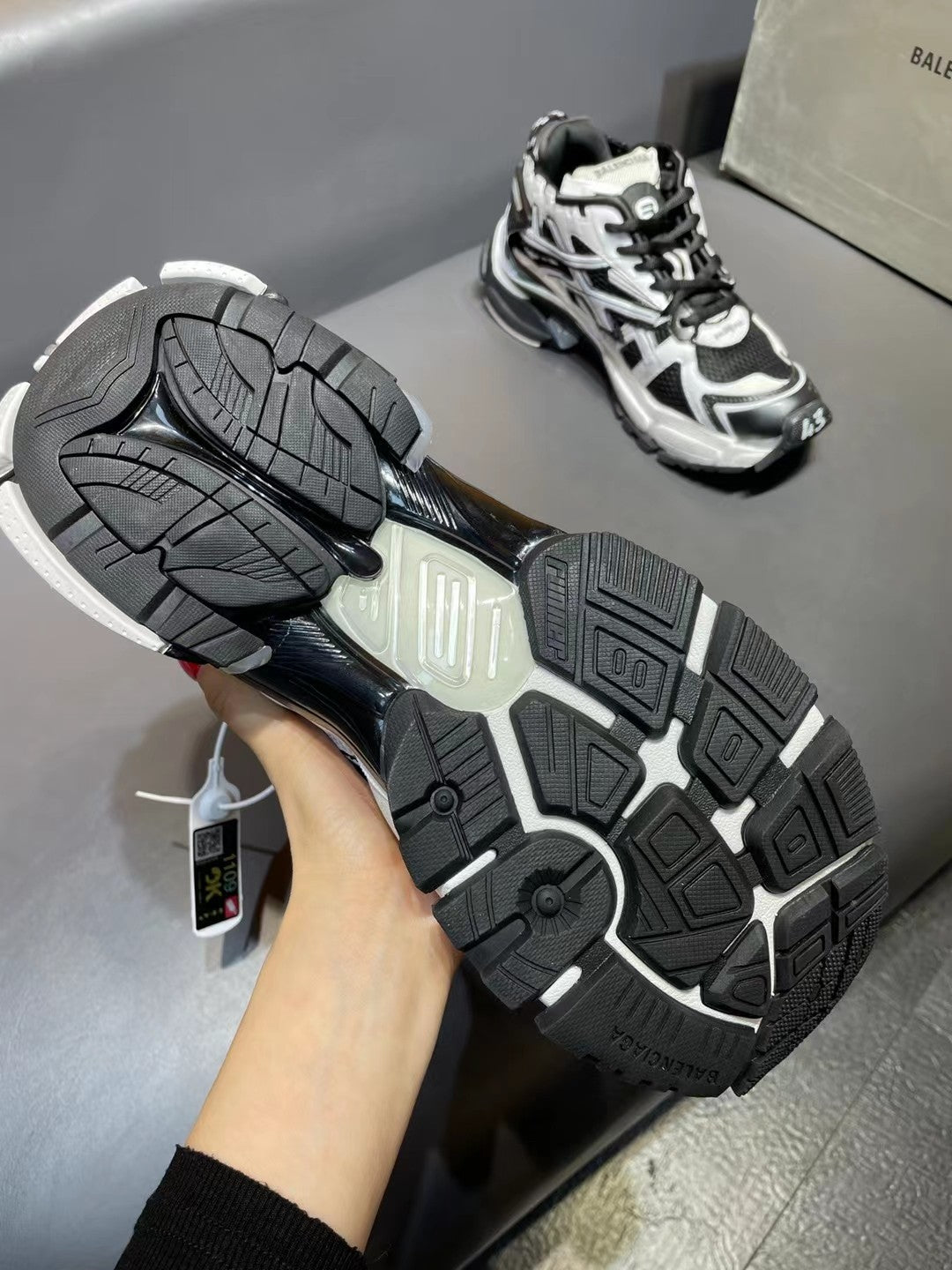Balenciaga sneakers 85