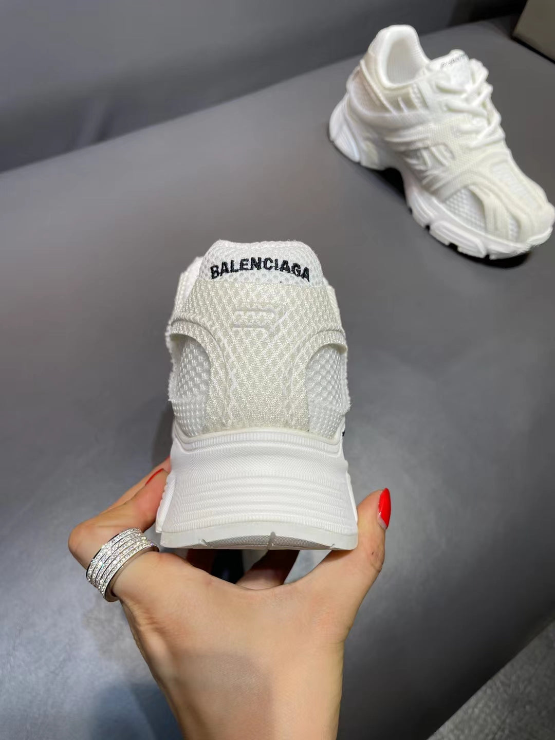 Balenciaga sneakers 86