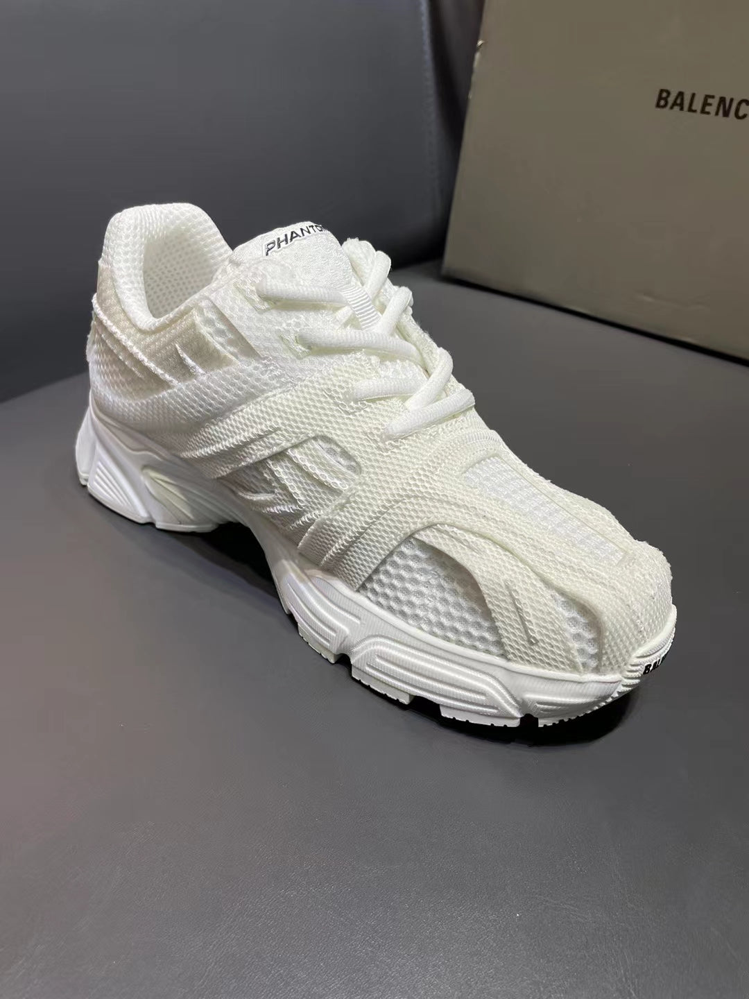 Balenciaga sneakers 86