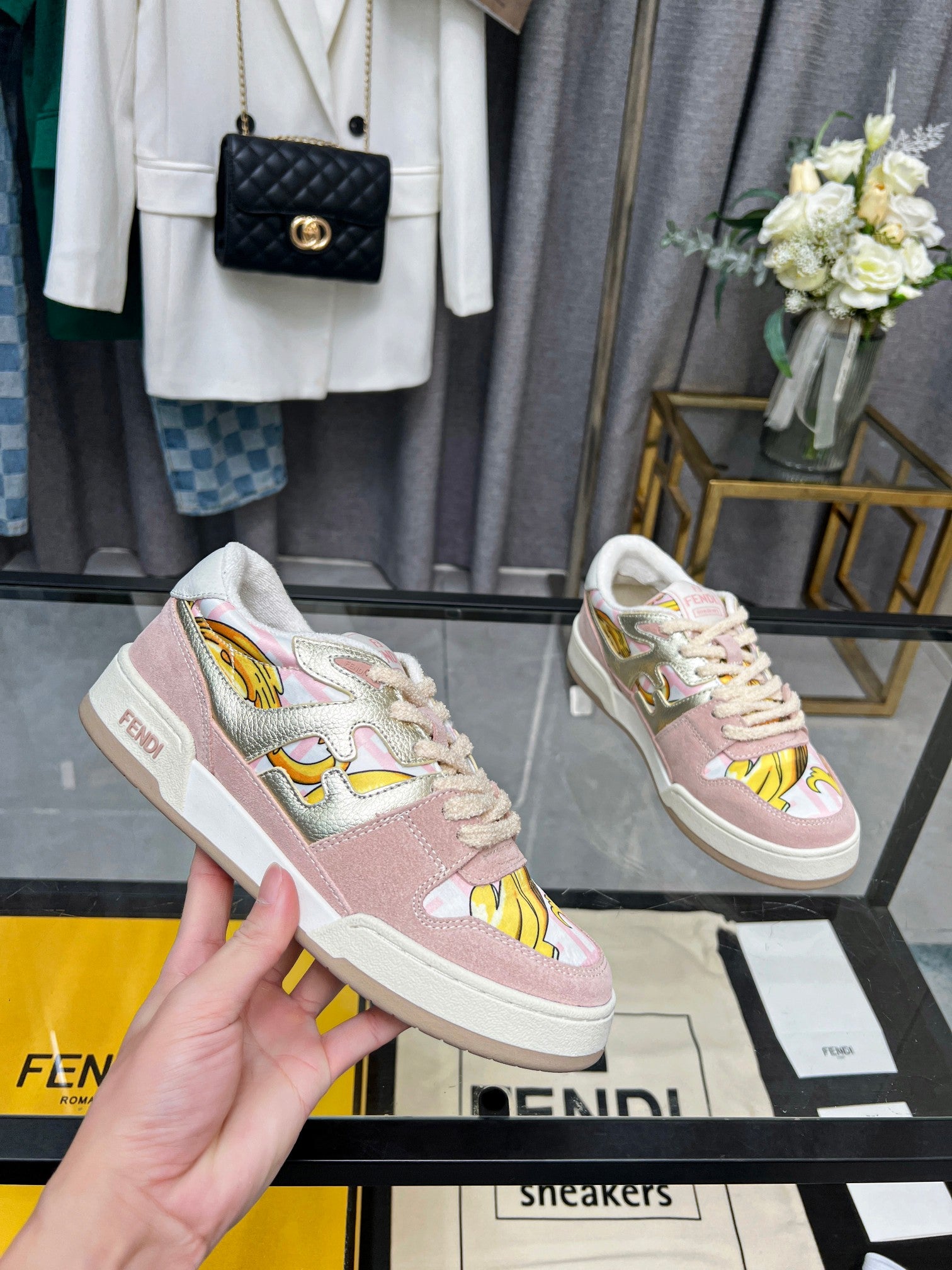 FENDI sneakers 81