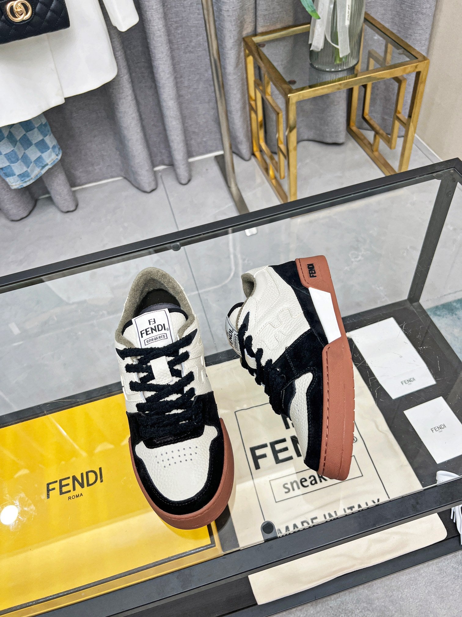 FENDI sneakers 85