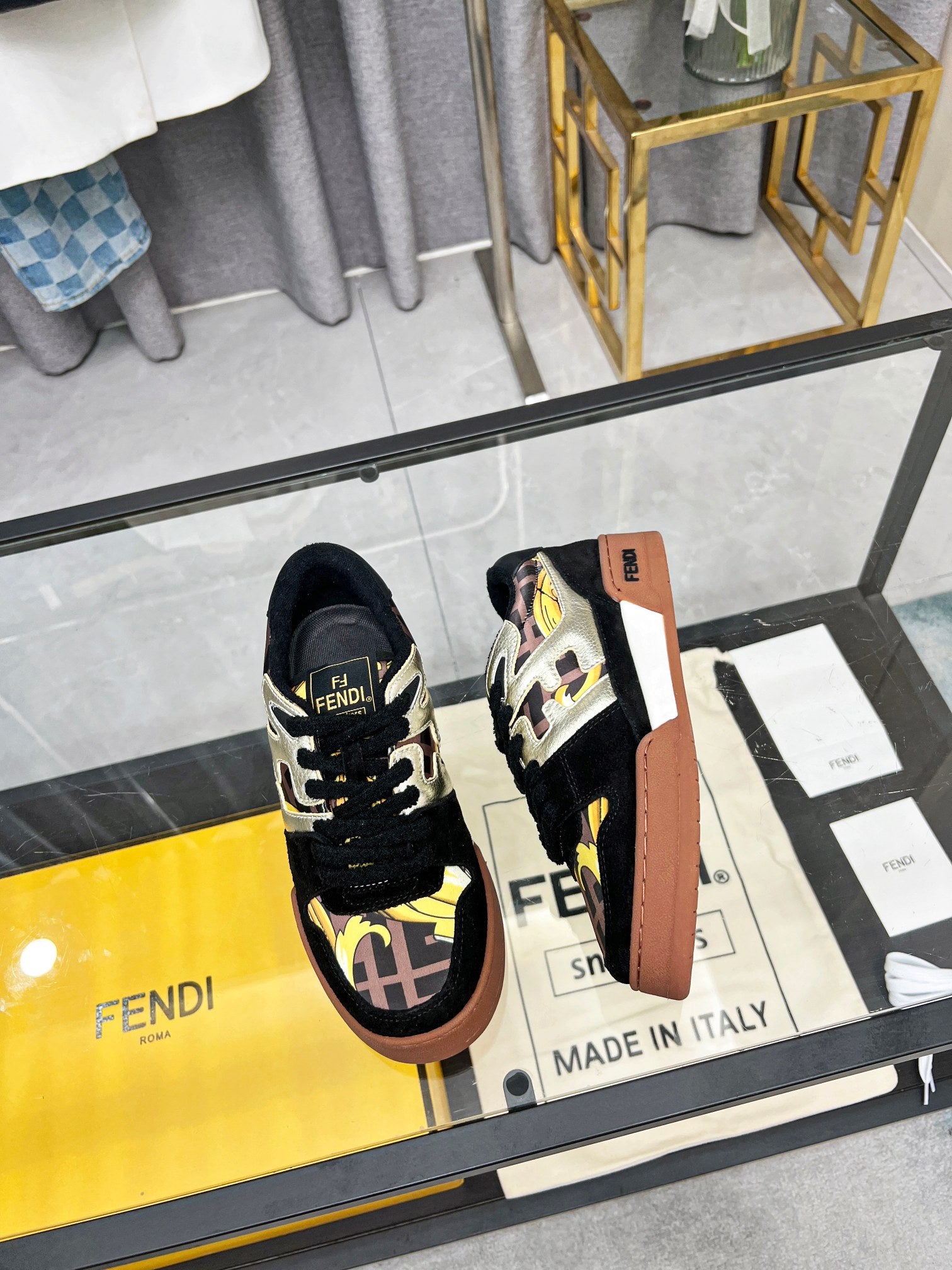 FENDI sneakers 90