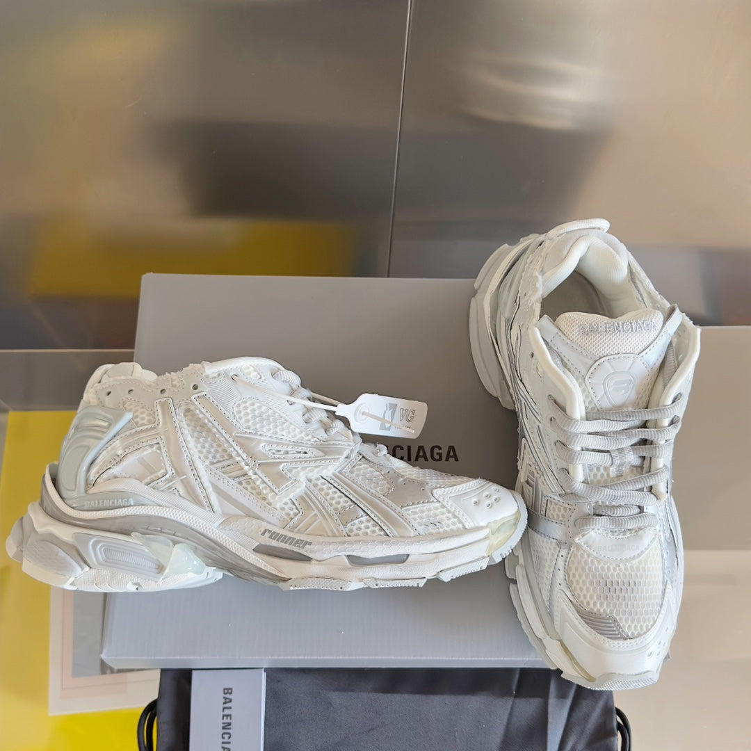 Balenciaga sneakers 102