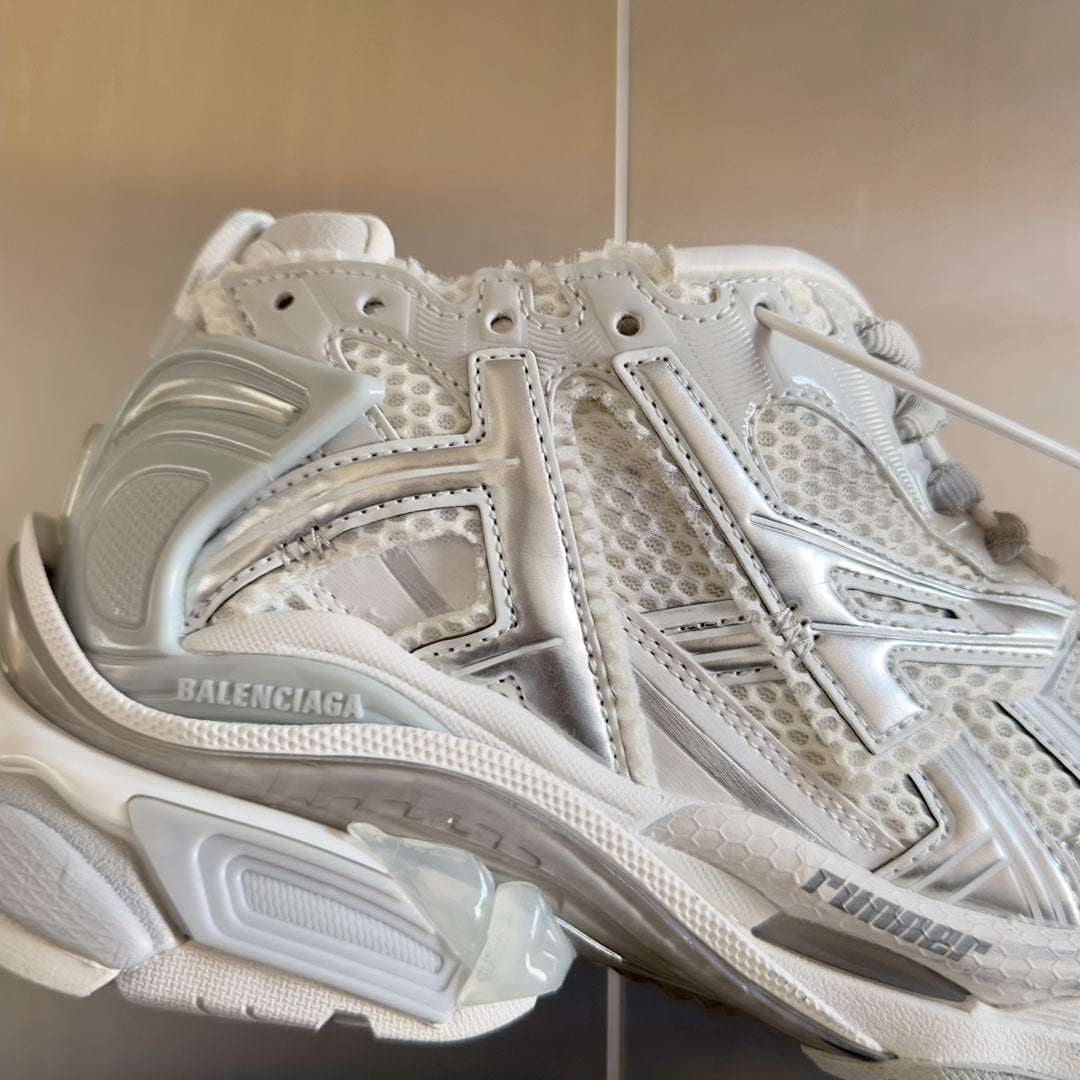 Balenciaga sneakers 102