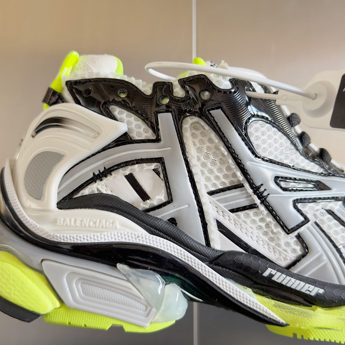 Balenciaga sneakers 104