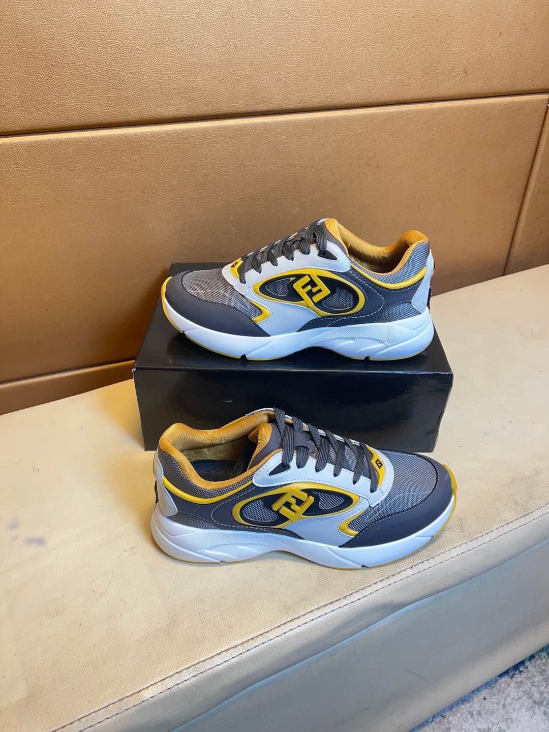 FENDI sneakers 106