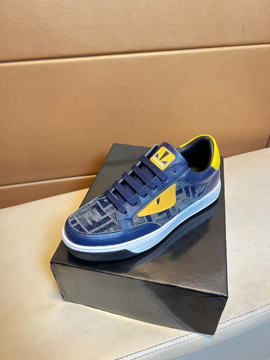 FENDI sneakers 107