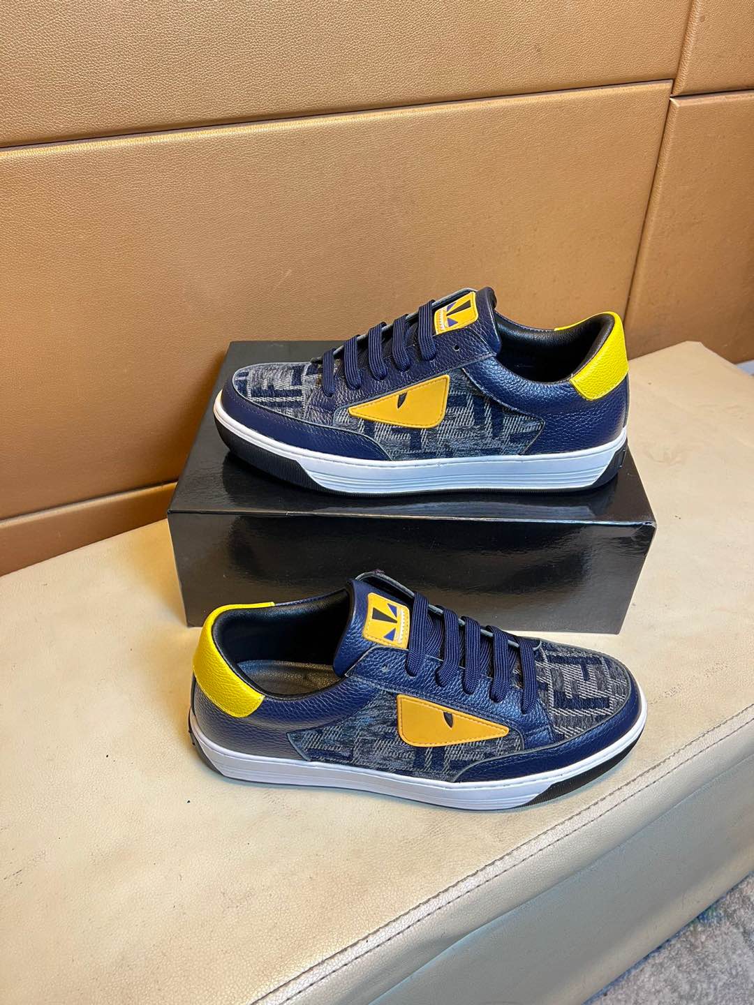 FENDI sneakers 107
