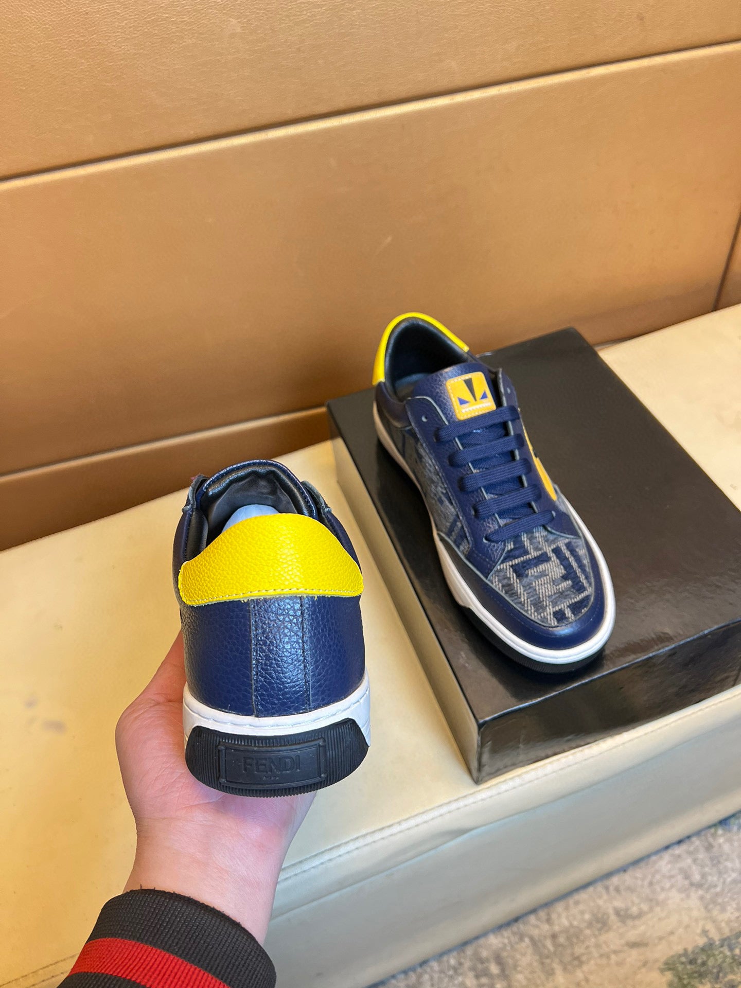 FENDI sneakers 107