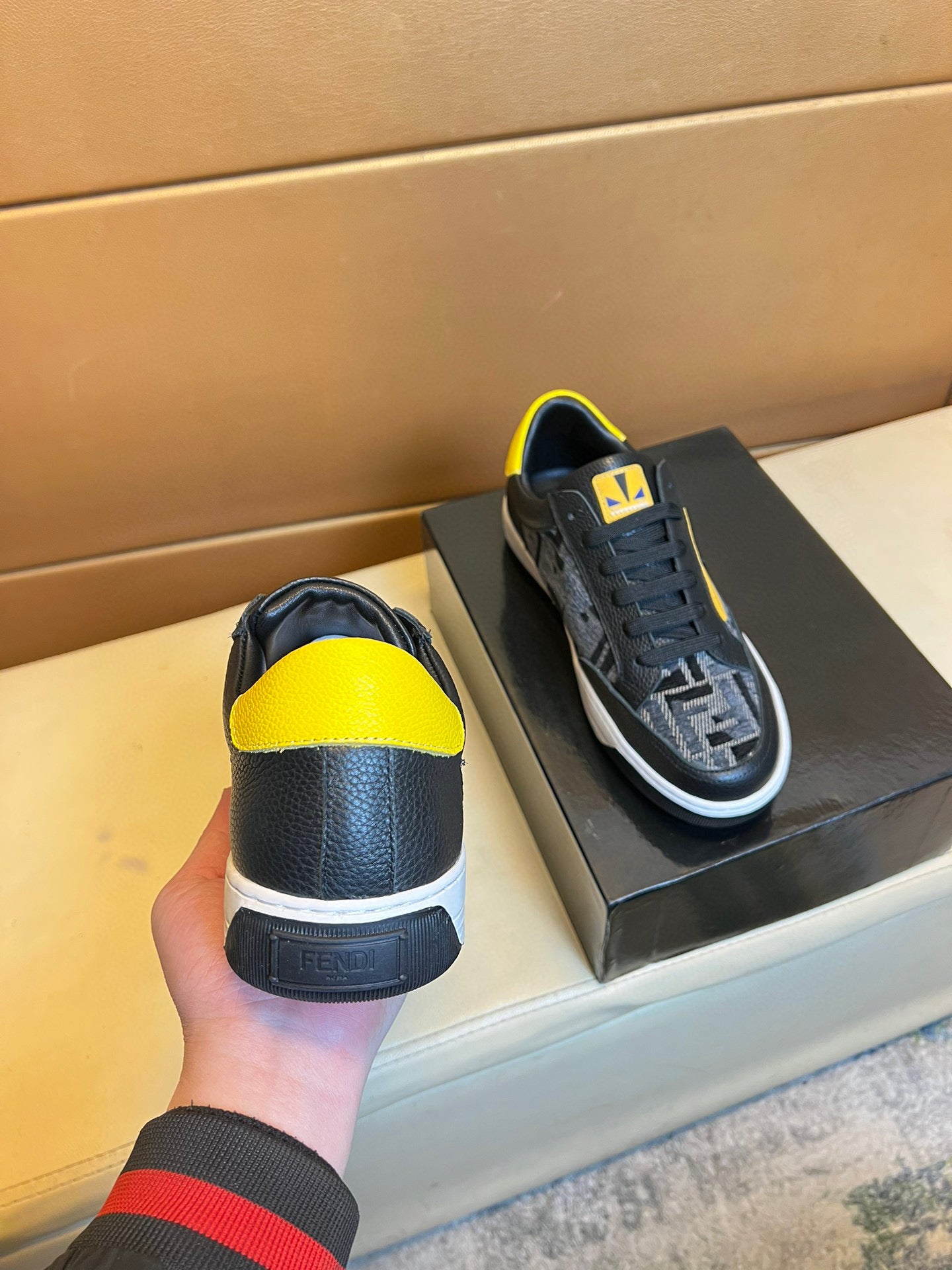 FENDI sneakers 108