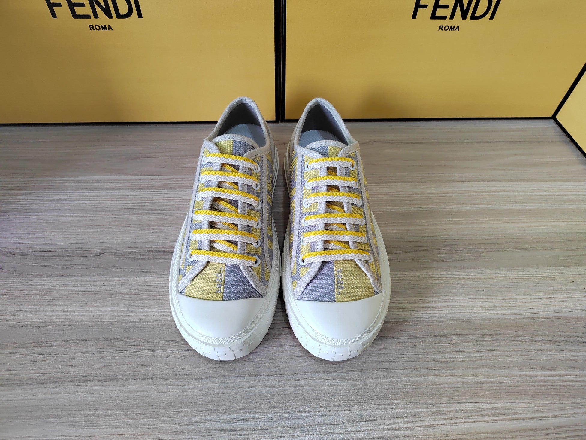 FENDI sneakers 110