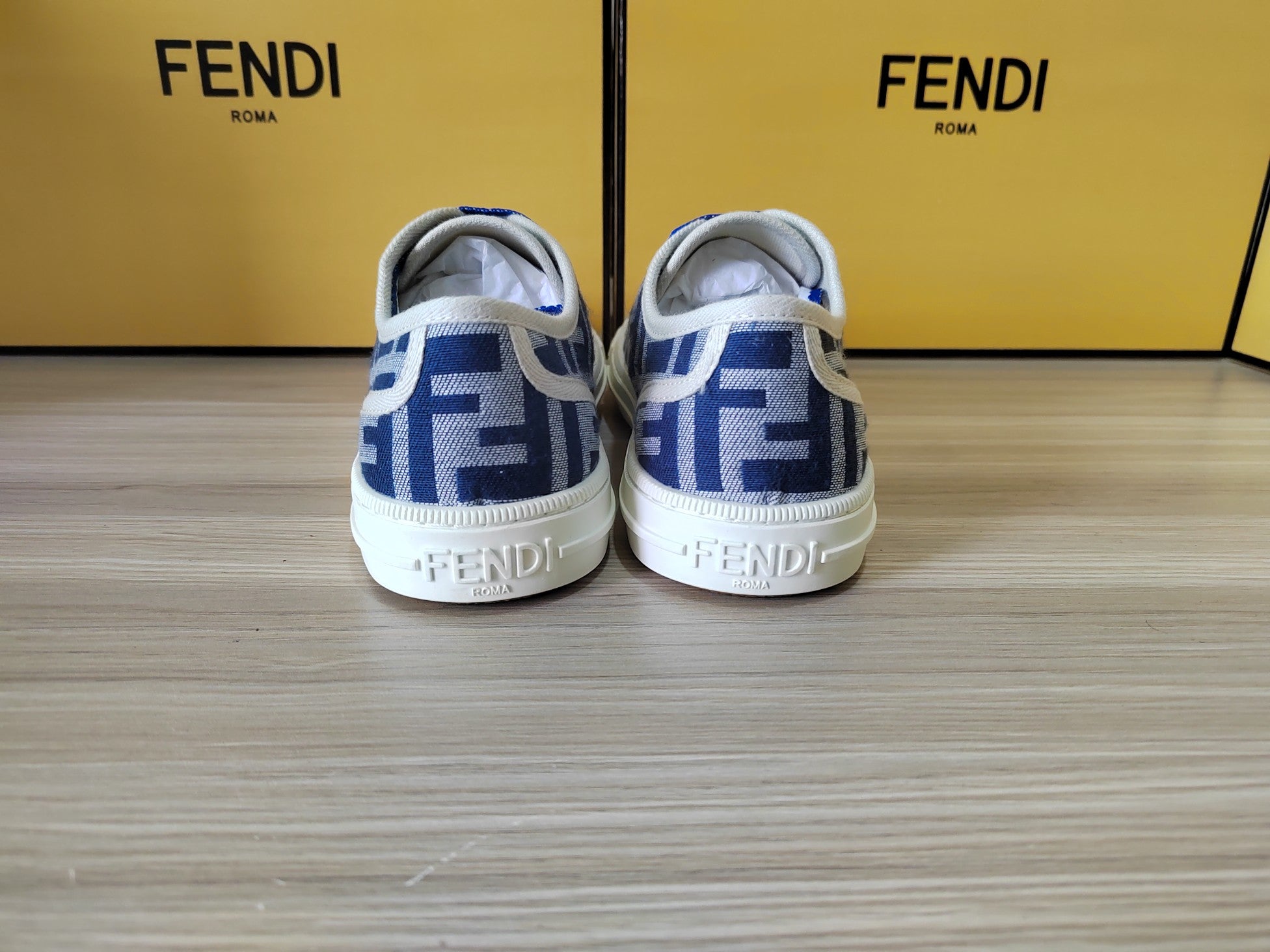 FENDI sneakers 111