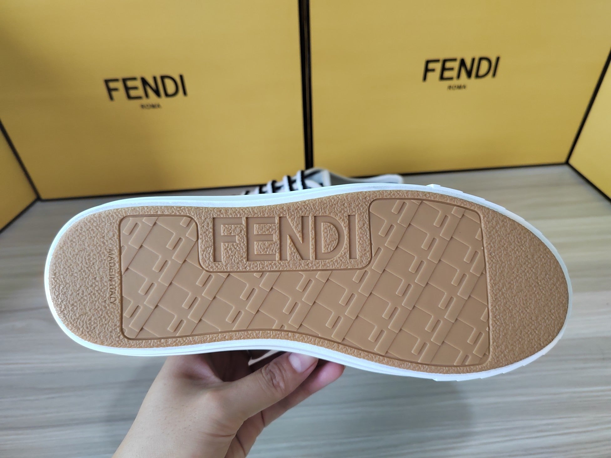 FENDI sneakers 113