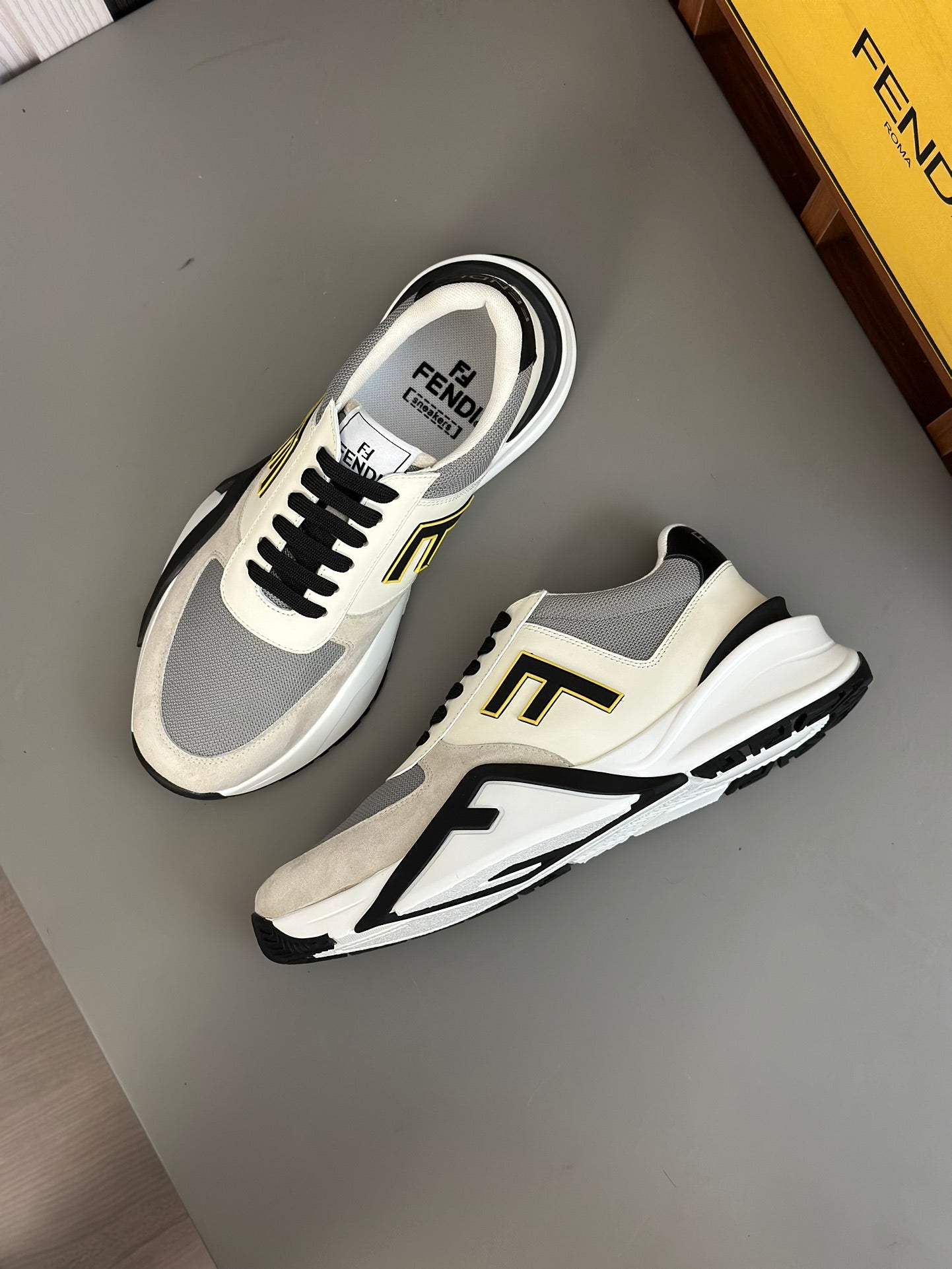 FENDI sneakers 116