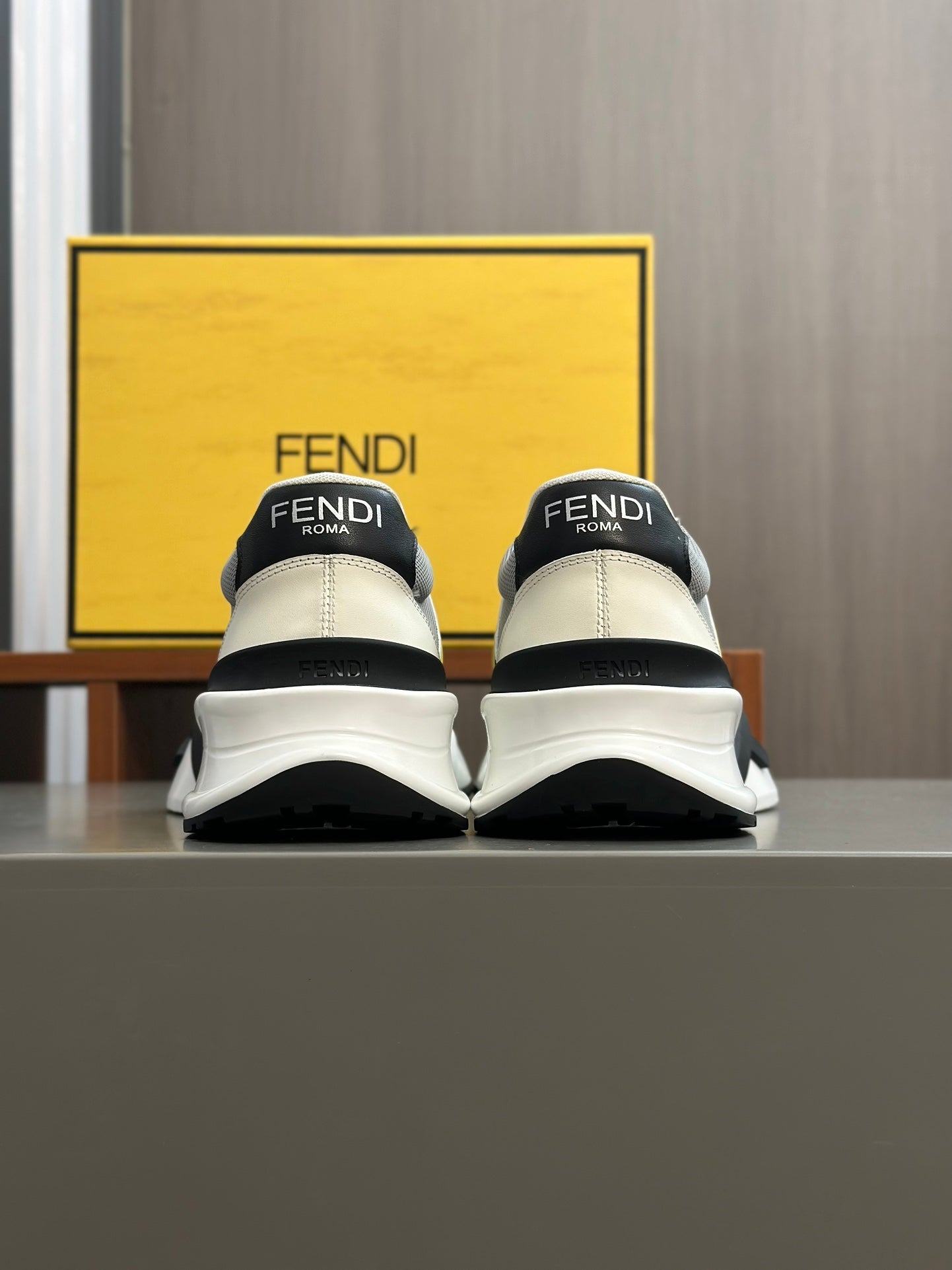 FENDI sneakers 116