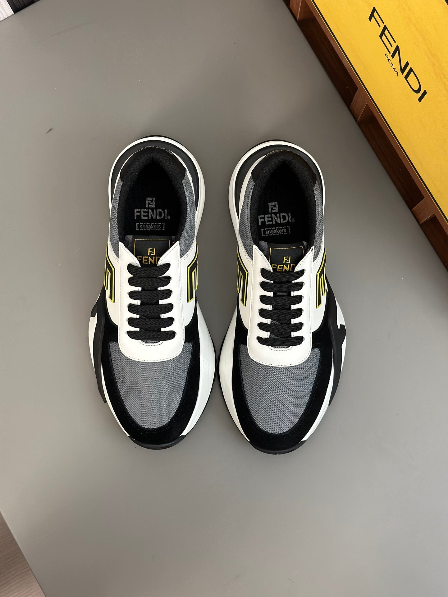 FENDI sneakers 117
