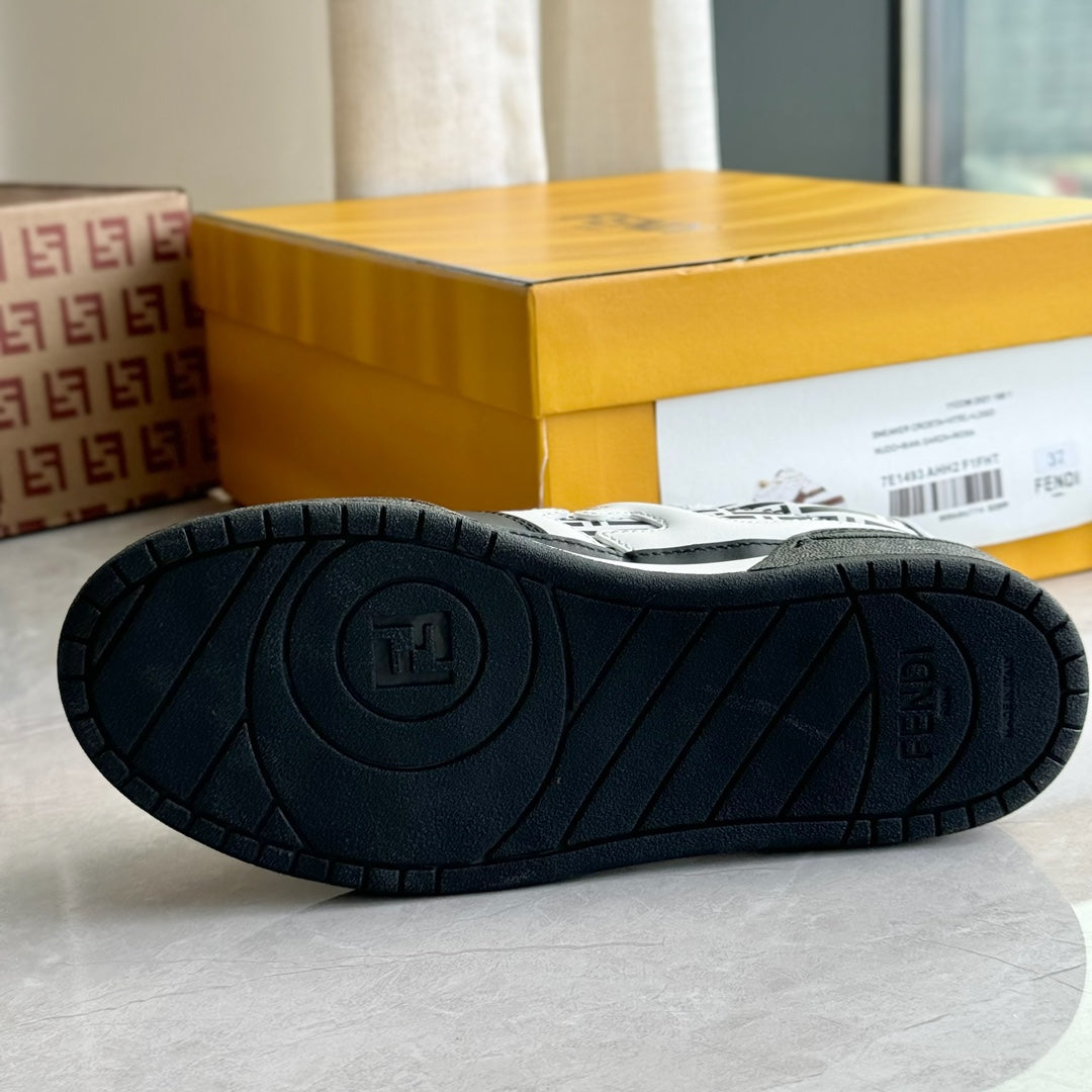 FENDI sneakers 121