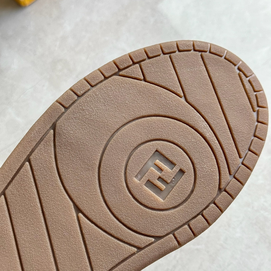 FENDI sneakers 122