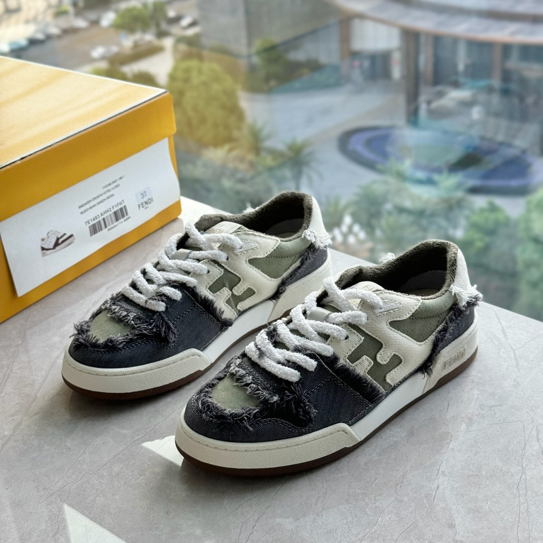 FENDI sneakers 125